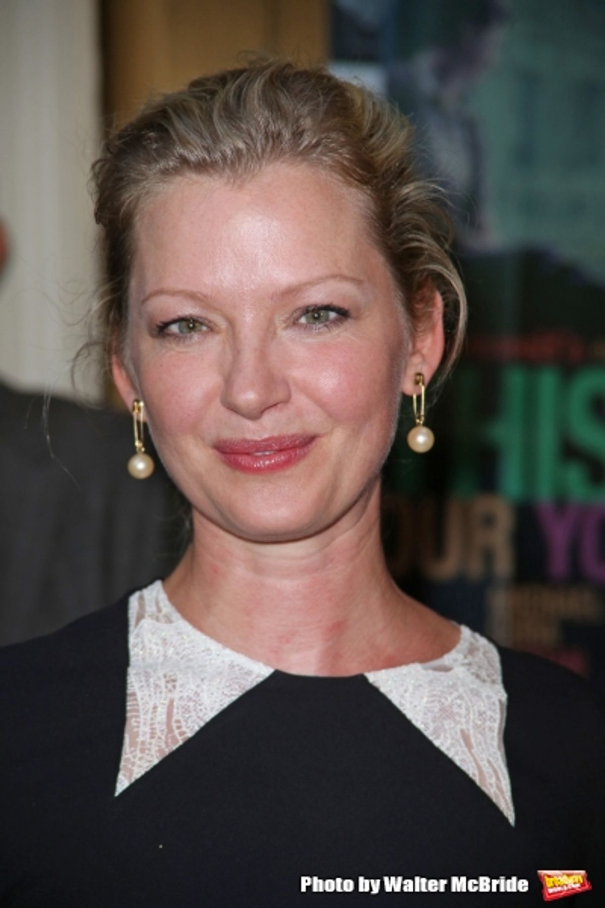 Gretchen Mol  at 
