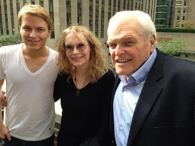 Ronan Farrow, Mia Farrow, Brian Dennehy  Photo