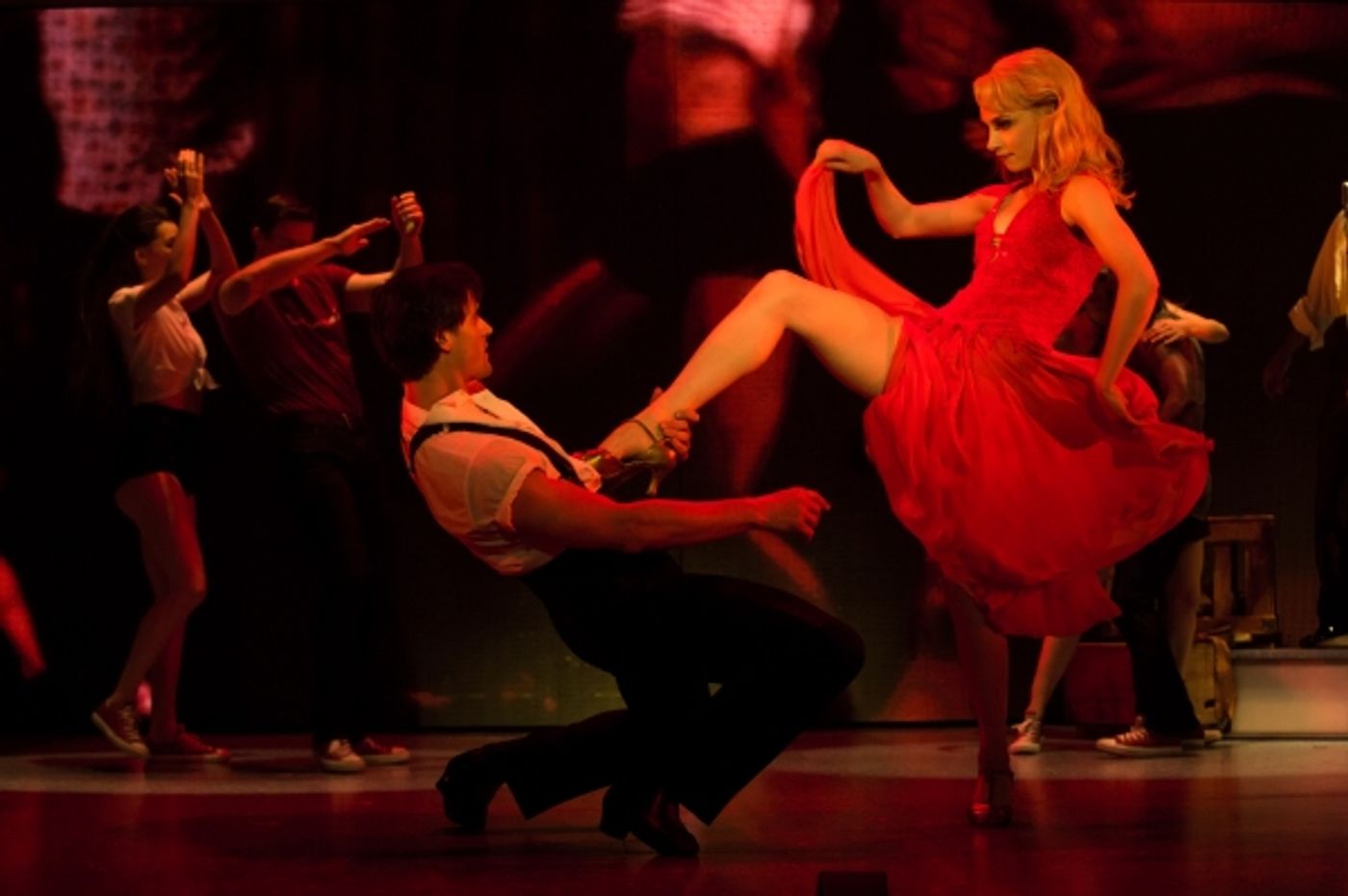 Photo Flash: More from the DIRTY DANCING National Tour- Extended Look!  Image