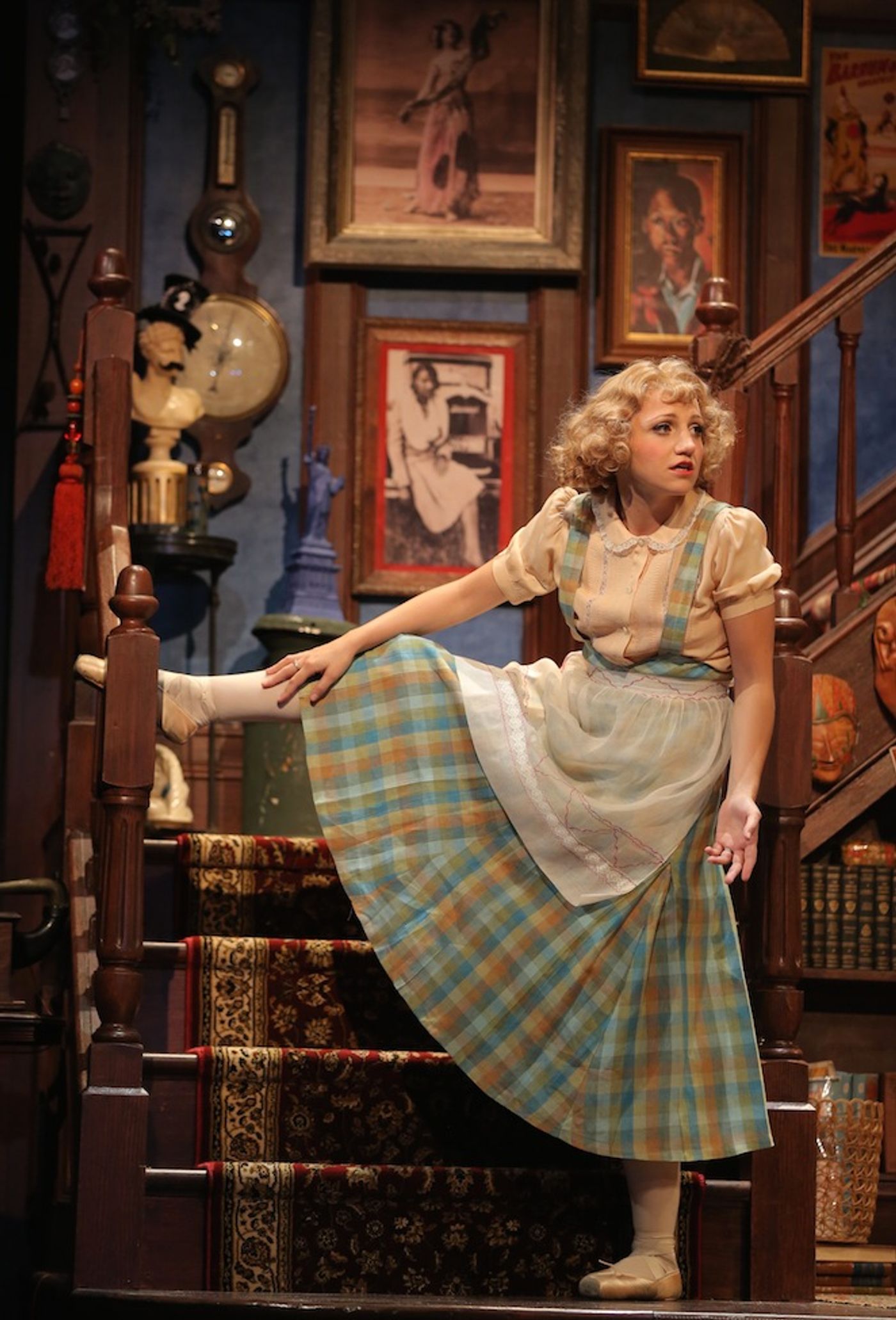 Photo Flash: First Look at James Earl Jones, Rose Byrne & More in at YOU CAN'T TAKE IT WITH YOU on Broadway  Image