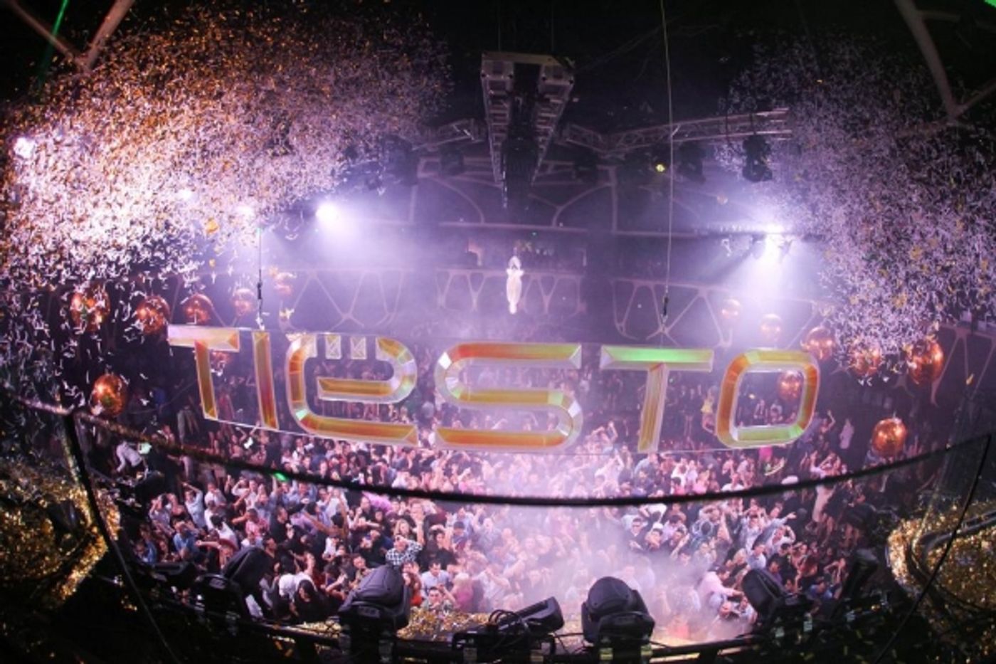 Photo Flash: Hakkasan Nightclub Celebrates Tiesto's Gold Party Photo Flash: Hakkasan Nightclub Celebrates Tiesto's Gold Party Image