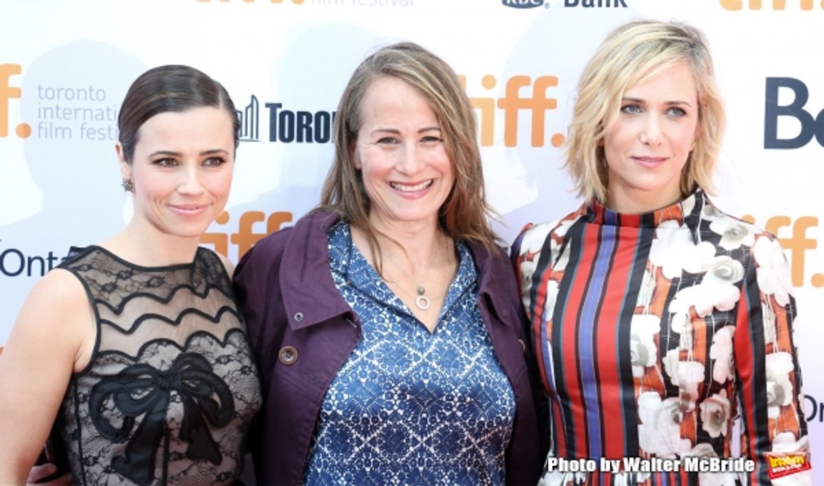 Shira Piven, Linda Cardellini, Kristen Wiig  at 