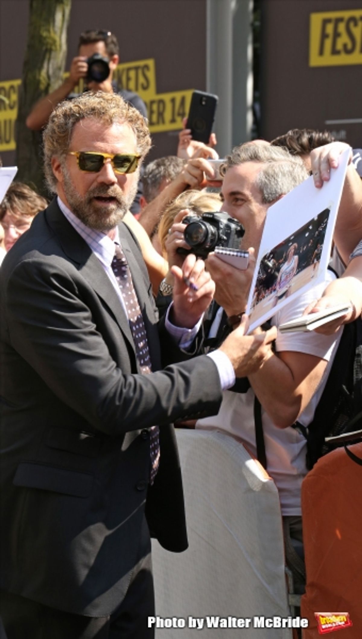 Will Ferrell with his fans  at 