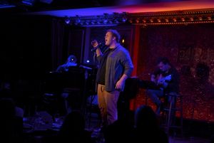  Alexander Sage Oyen Photo