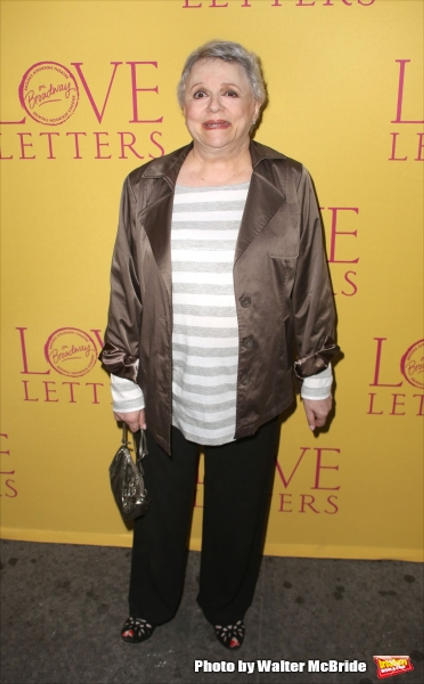 Photo Coverage: Inside the Theatre Arrivals for LOVE LETTERS Opening Night  Image