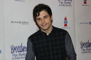 Andy Mientus Photo