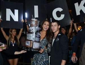 Nick Jonas, Olivia Culpo @ BroadwayWorld Nick Jonas, Olivia Culpo Photo