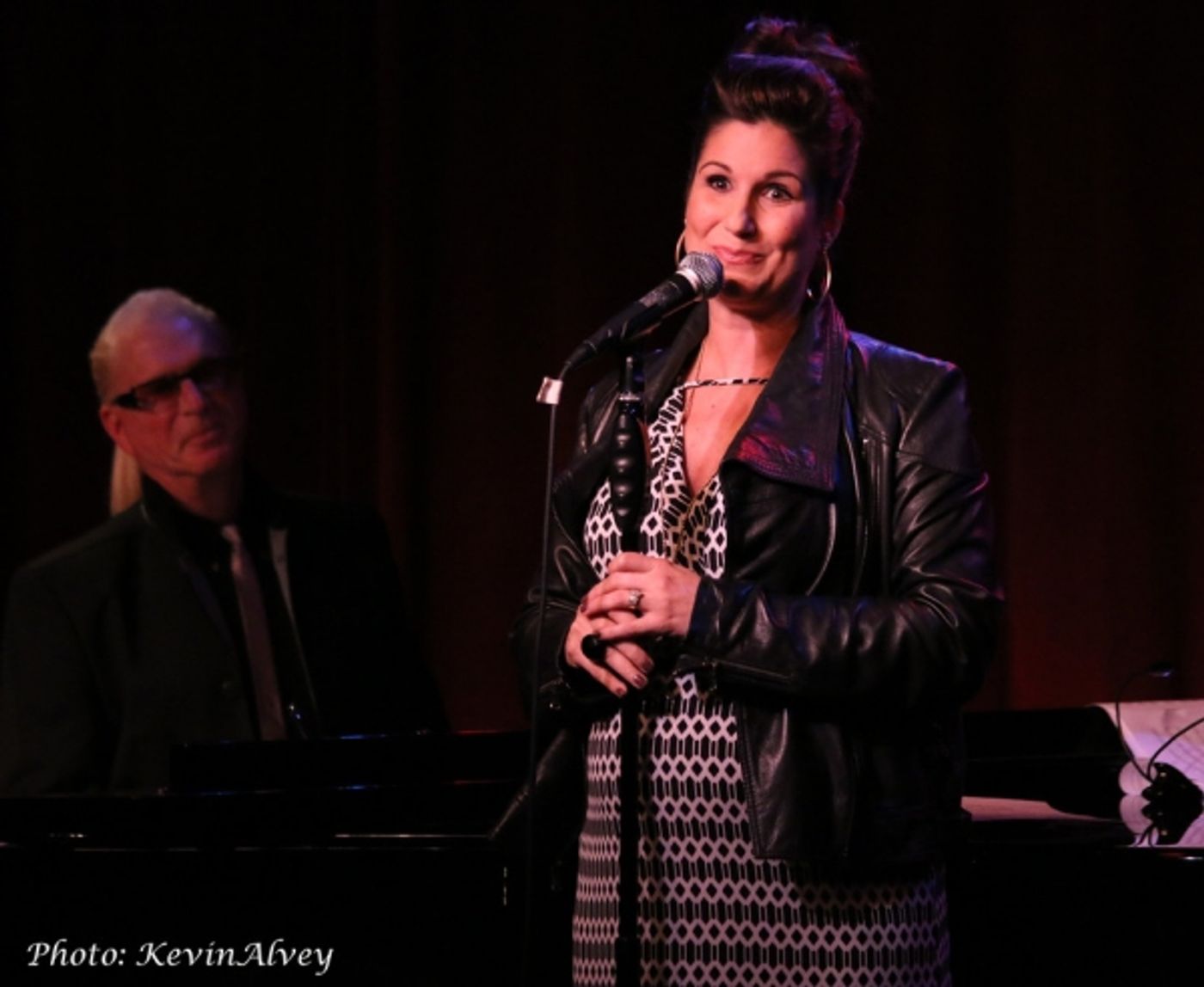 Photo Flash: Stephanie J. Block, Joy Behar, Bryce Pinkham & More Join Jamie deRoy at Birdland  Image