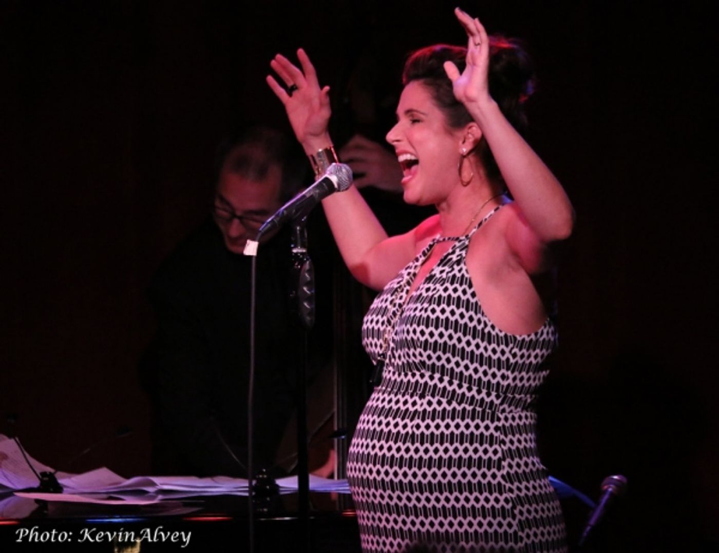 Photo Flash: Stephanie J. Block, Joy Behar, Bryce Pinkham & More Join Jamie deRoy at Birdland  Image