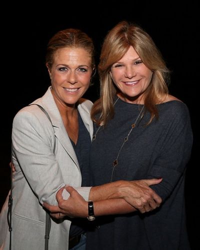 Rita Wilson, Lisa Paulsen Photo