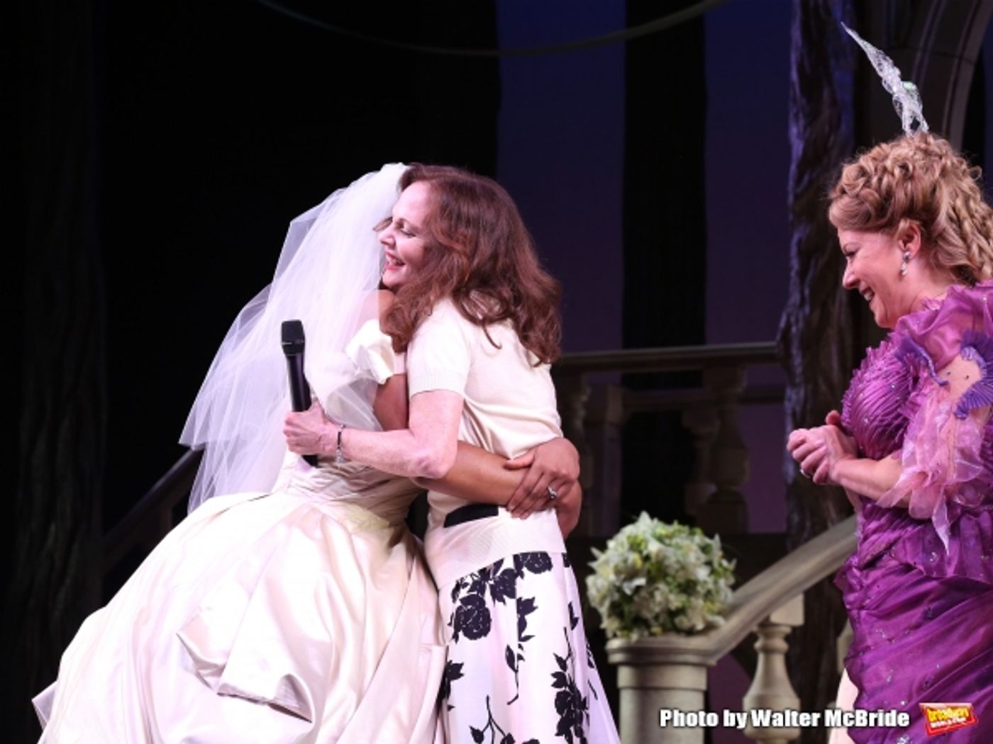 Photos: Academy Award Nominee & CINDERELLA TV Star Lesley Ann Warren Joins Broadway Show for Encore! Image