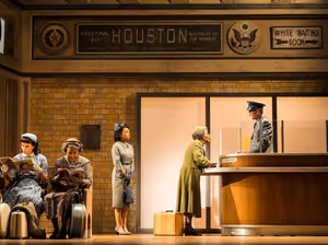 Jurnee Smollett-Bell, Pat Bowie, Keiana Richard, Cicely Tyson and Devon Abner Photo