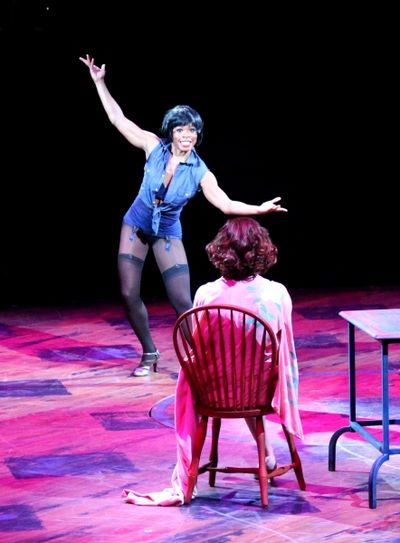 Bahiyah Hibah as Velma with Heather Parcells (Roxie) Photo