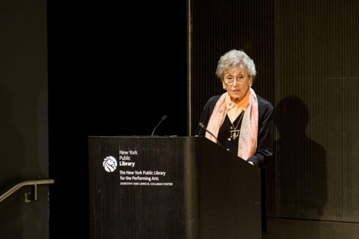 Betty Corwin welcomes guests, League of Professional Theatre Women (LPTW) members and introduces Billie Allen and Phylicia Rashad at 