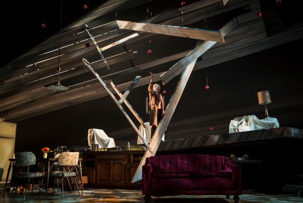 Photo Flash: First Look at Goodman Theatre's SMOKEFALL Encore Production  Image