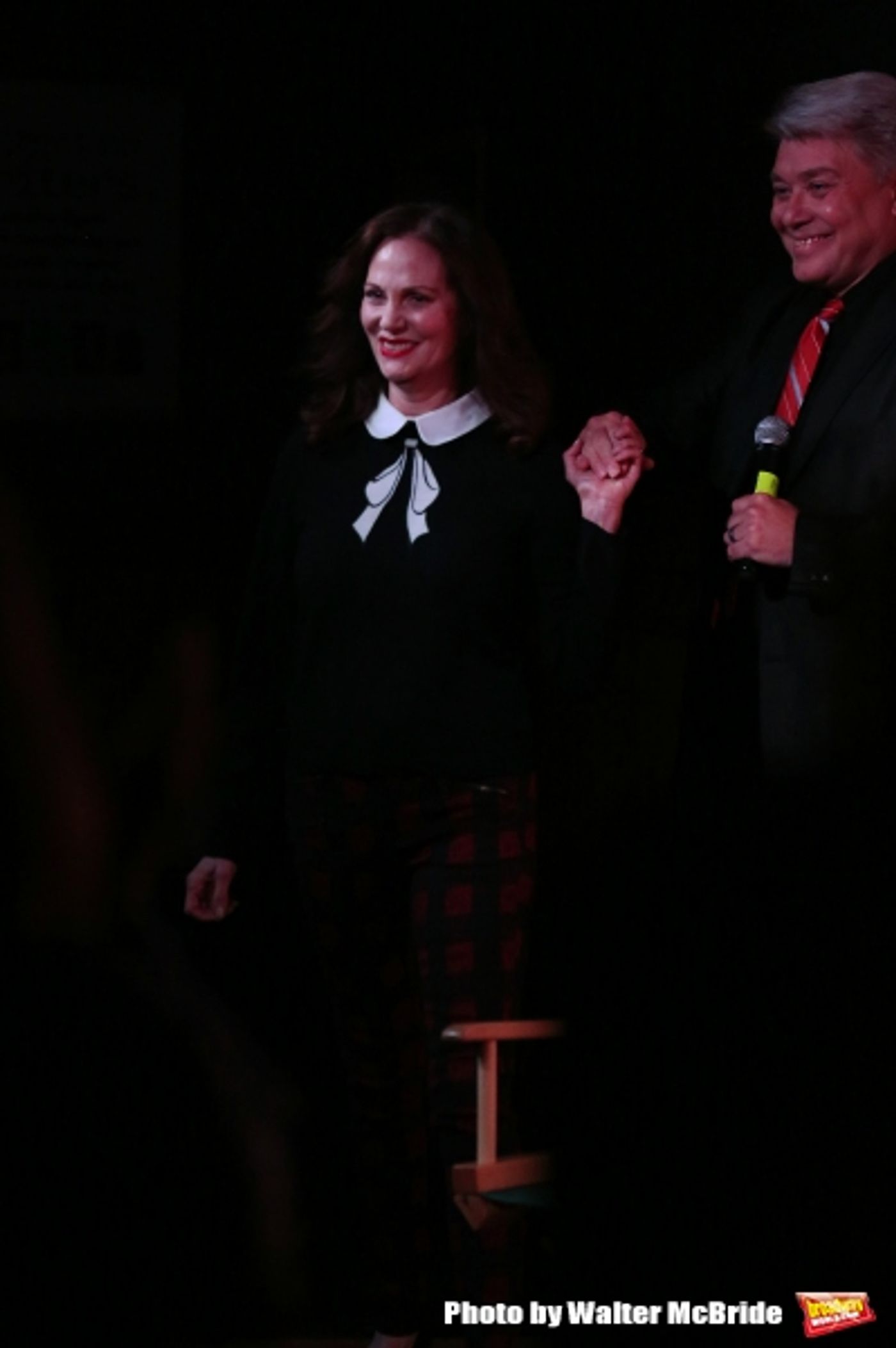 Photo Coverage: Lesley Ann Warren Performs from CINDERELLA at Barnes & Noble Image