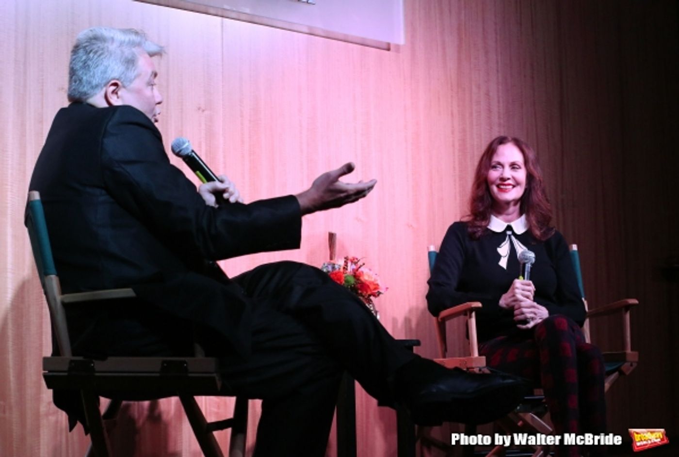 Photo Coverage: Lesley Ann Warren Performs from CINDERELLA at Barnes & Noble Image