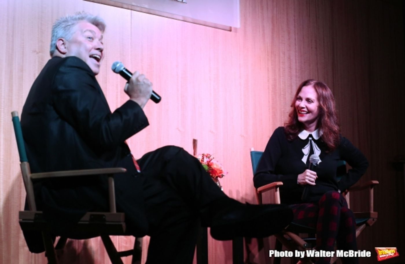 Photo Coverage: Lesley Ann Warren Performs from CINDERELLA at Barnes & Noble Image