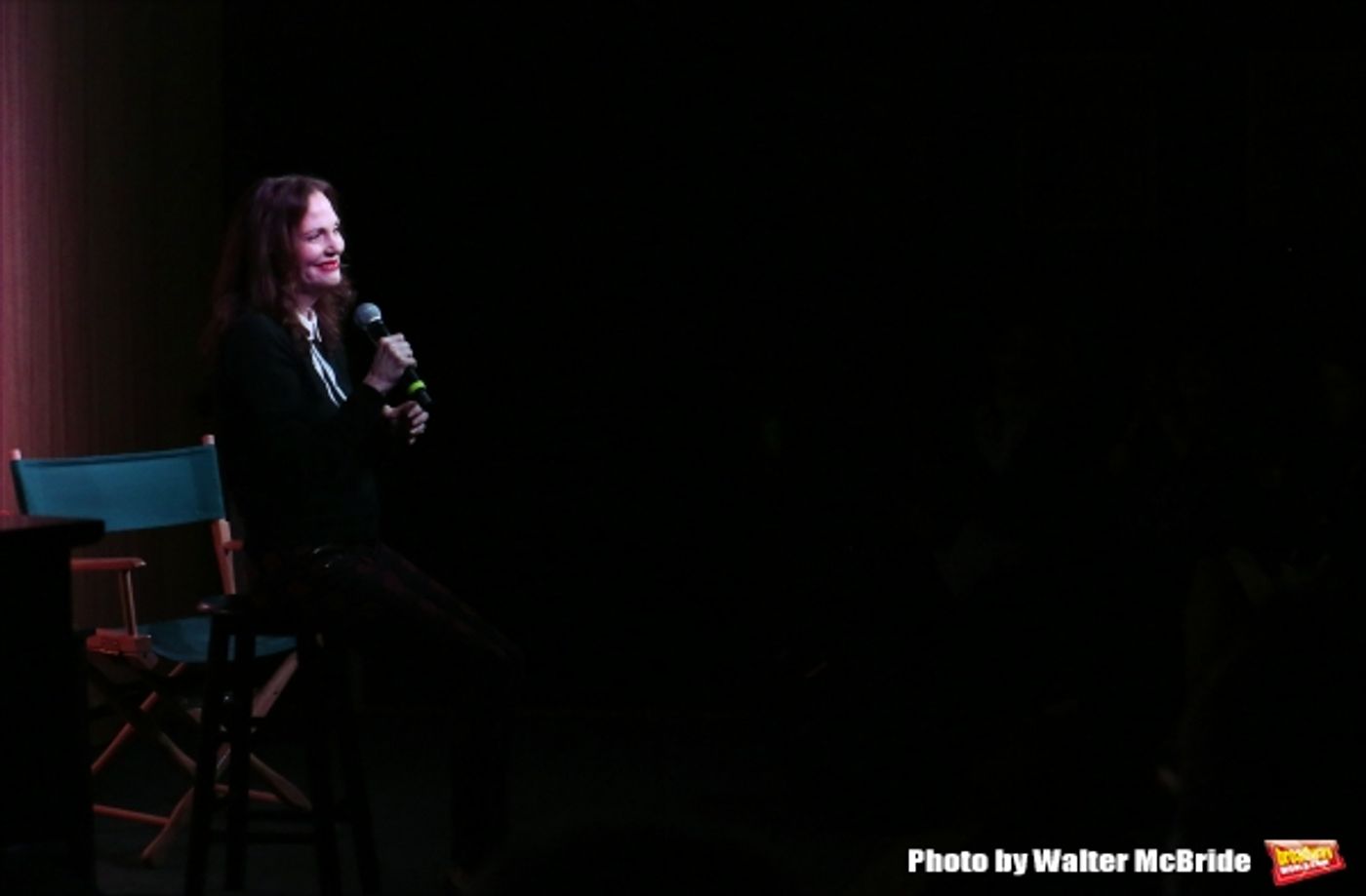 Photo Coverage: Lesley Ann Warren Performs from CINDERELLA at Barnes & Noble Image