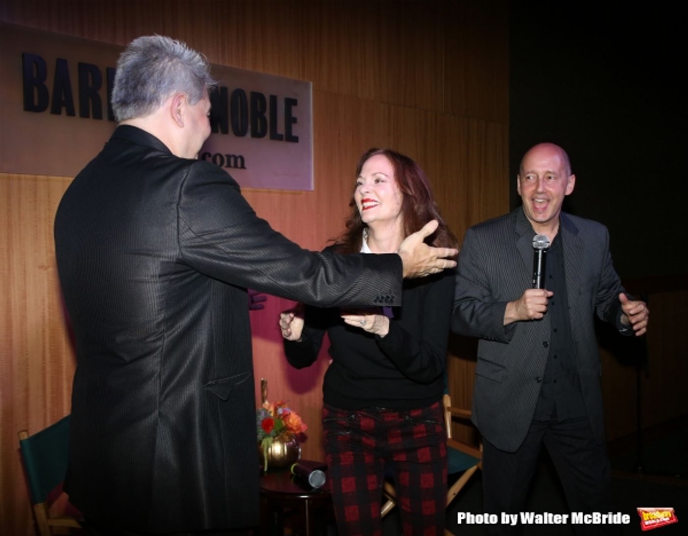Photo Coverage: Lesley Ann Warren Signs CINDERELLA DVDs at Barnes & Noble  Image