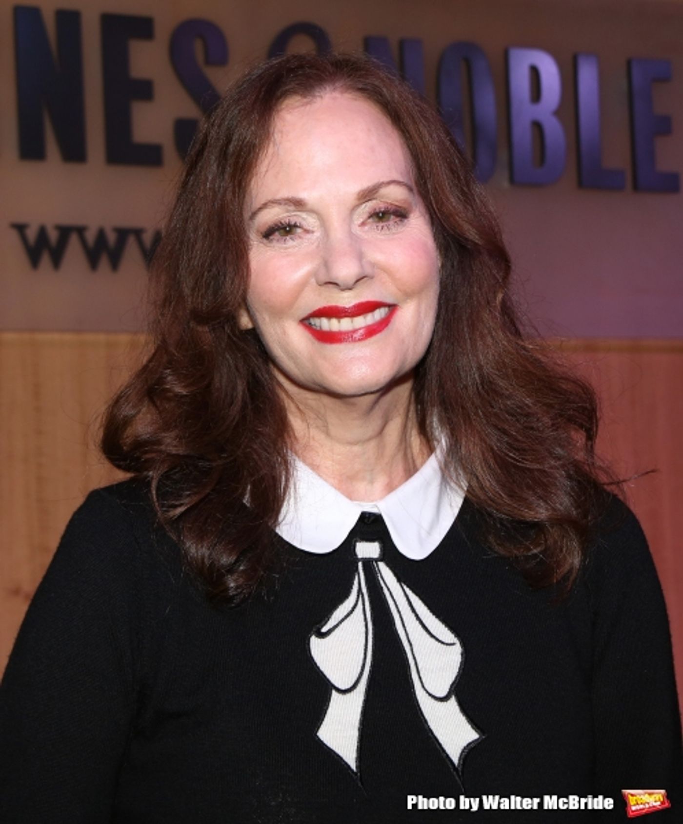 Photo Coverage: Lesley Ann Warren Signs CINDERELLA DVDs at Barnes & Noble  Image