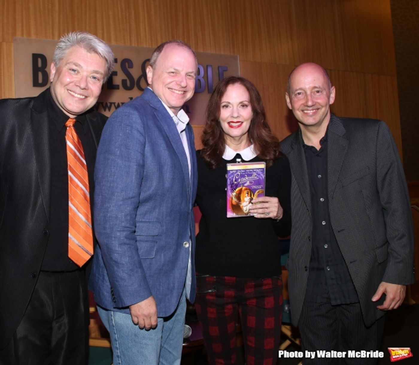Photo Coverage: Lesley Ann Warren Signs CINDERELLA DVDs at Barnes & Noble  Image