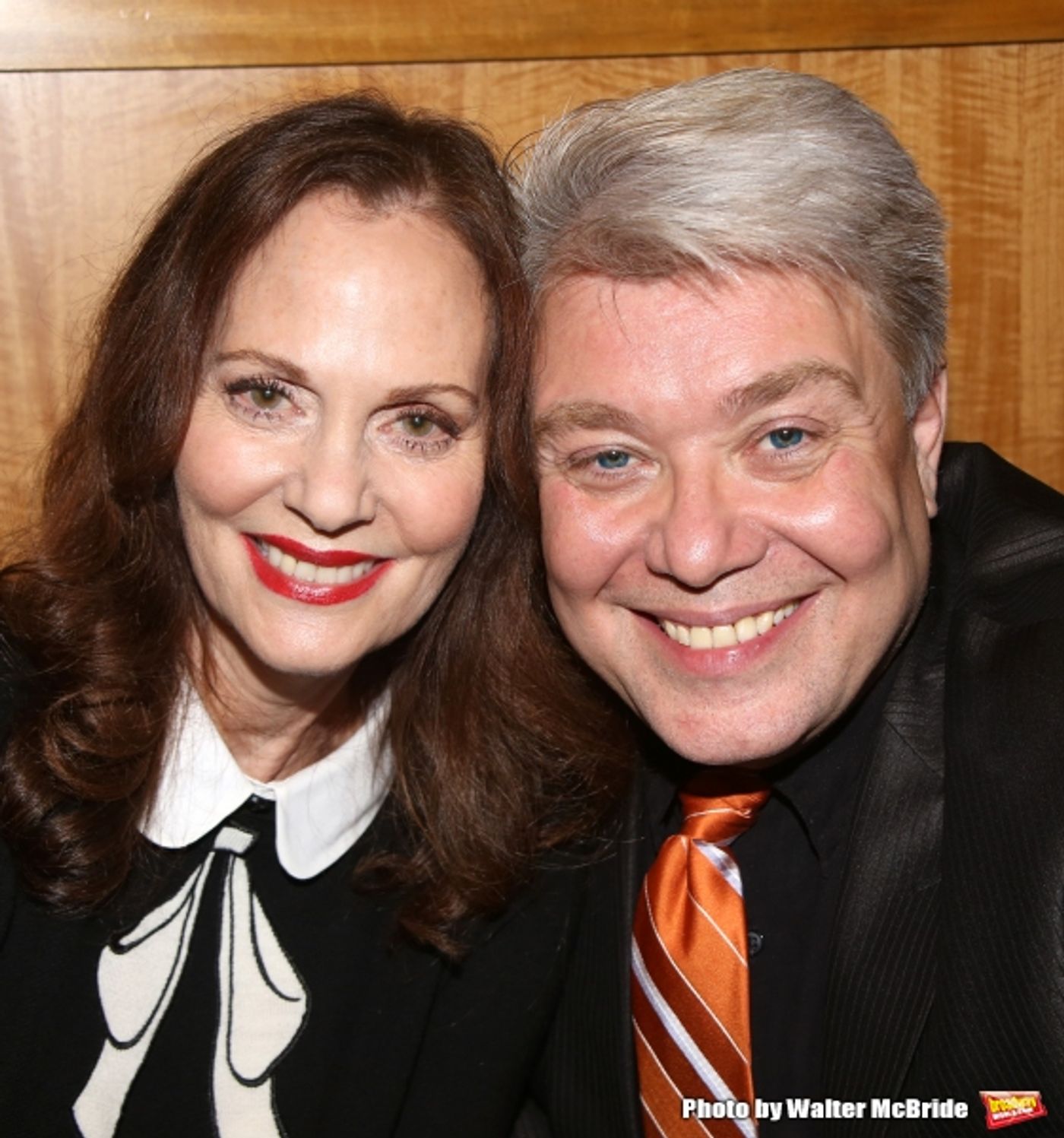 Photo Coverage: Lesley Ann Warren Signs CINDERELLA DVDs at Barnes & Noble  Image