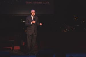 Alan Alda presents Arthur Levitt with the Westport Country Playhouse Leadership Award Photo