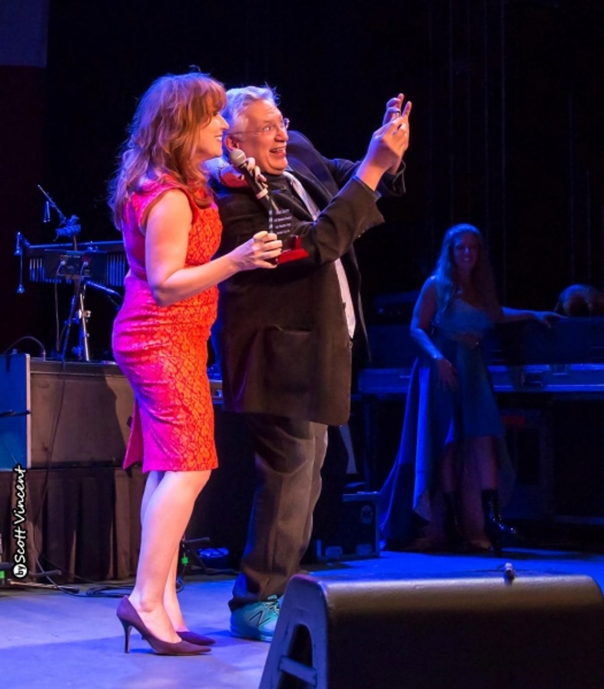 Willie Nelson, Debbie Gravitte at 