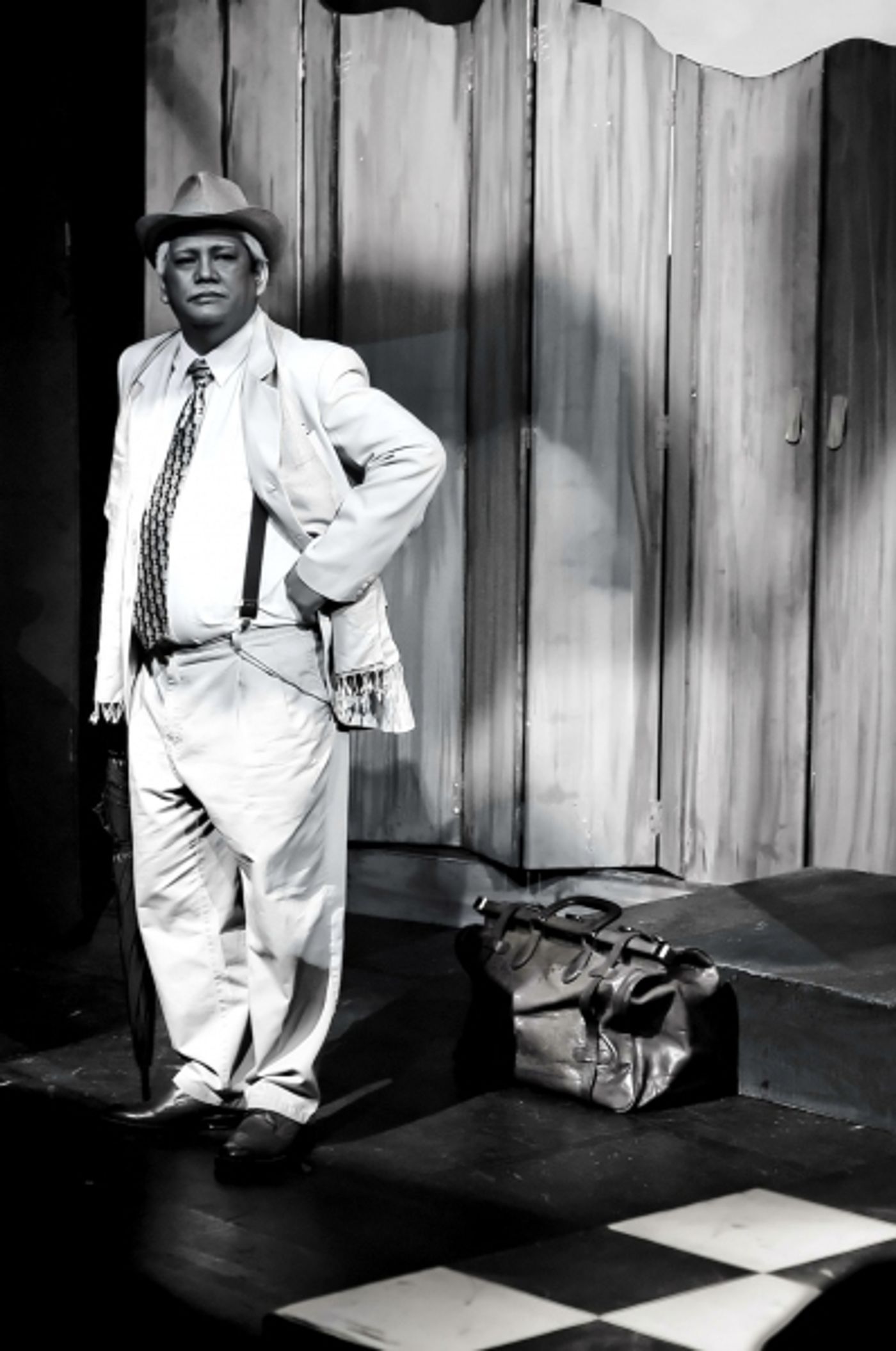 Photo Coverage: First Look at DEATH OF A SALESMAN by Tanghalang Pilipino Photo Coverage: First Look at DEATH OF A SALESMAN by Tanghalang Pilipino Image