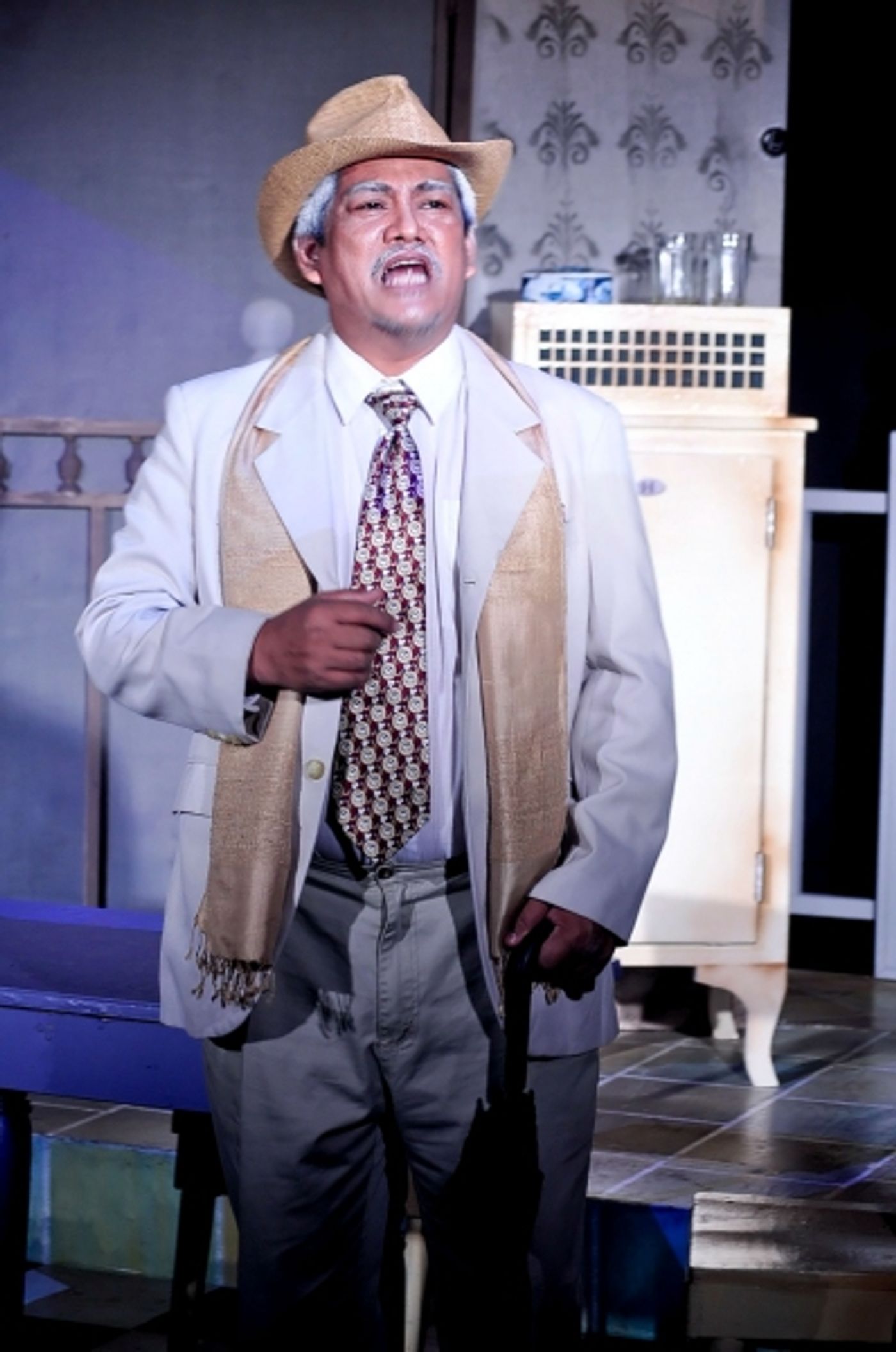 Photo Coverage: First Look at DEATH OF A SALESMAN by Tanghalang Pilipino Photo Coverage: First Look at DEATH OF A SALESMAN by Tanghalang Pilipino Image
