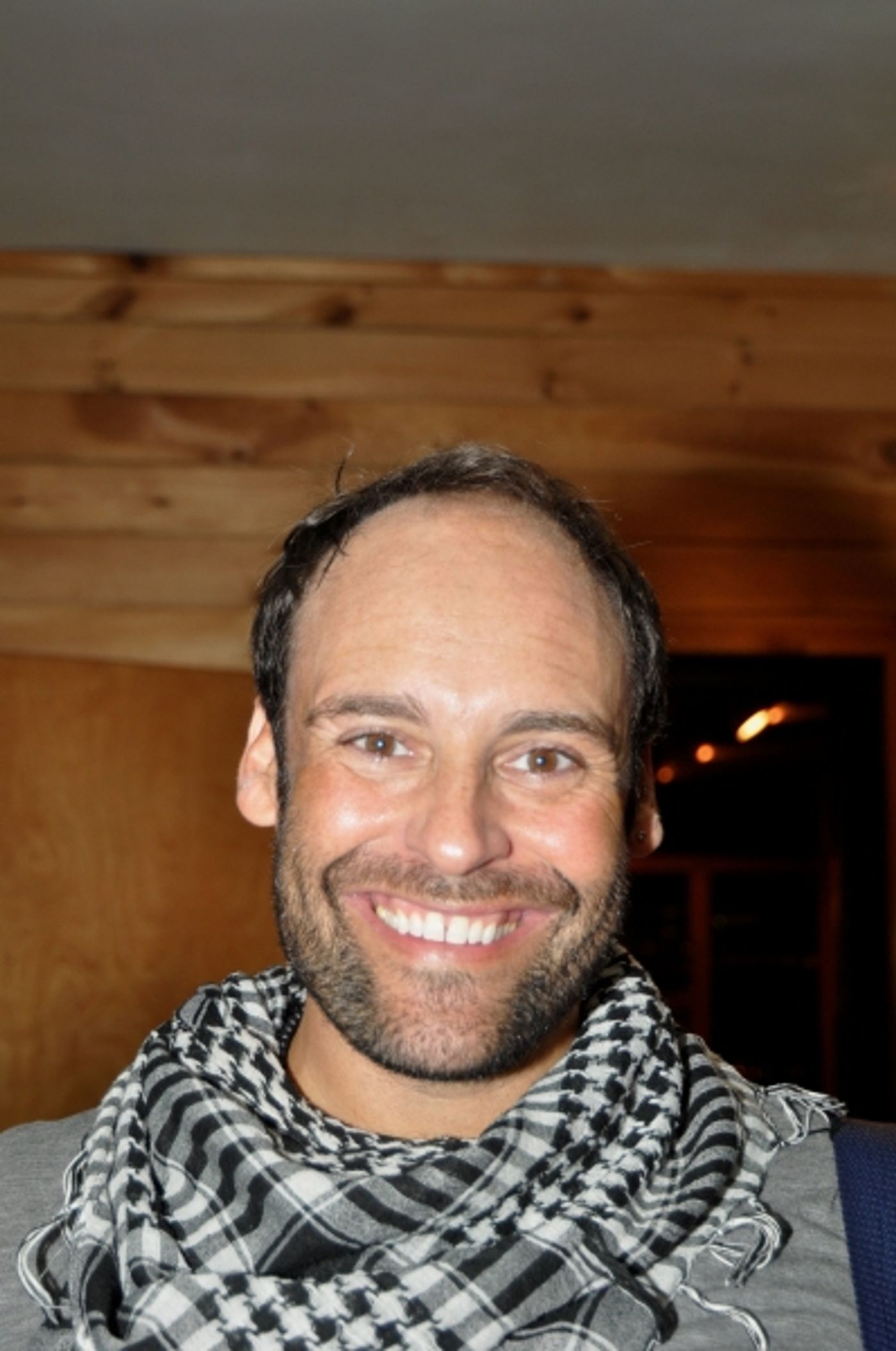 Exclusive Photo Coverage: CABARET Cast Travels Around the World for Carols For A Cure! Image