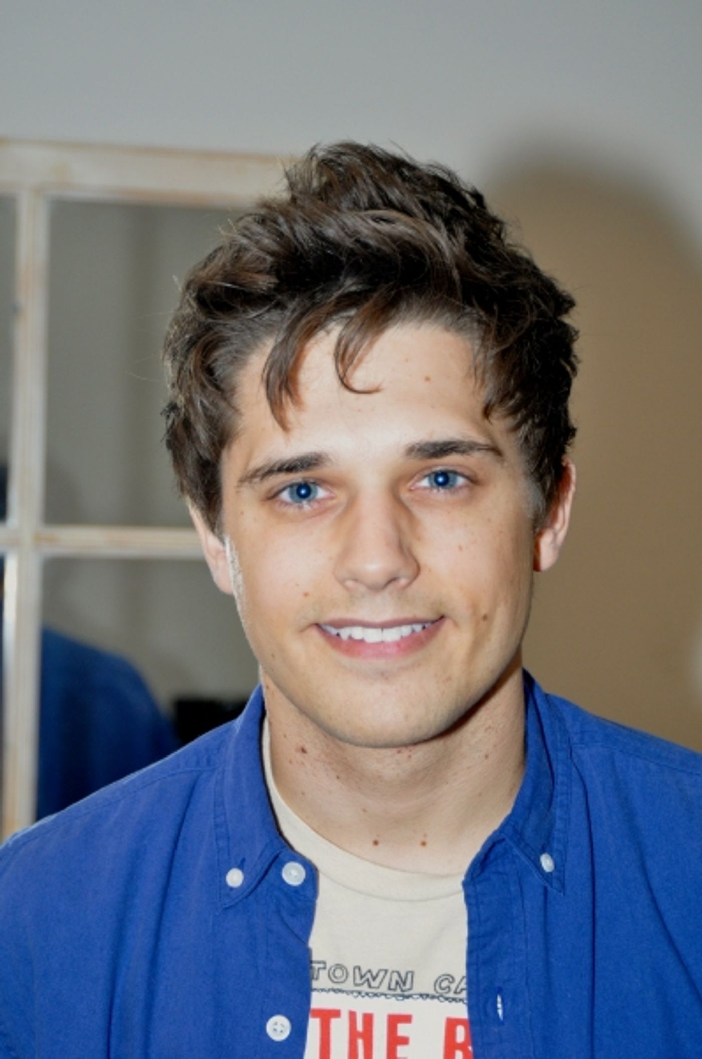 Exclusive Photo Coverage: Nikki M. James, Andy Mientus & LES MISERABLES Cast Sing Carols For A Cure! Image
