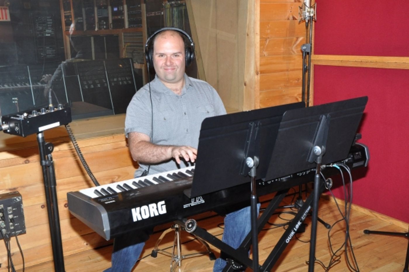 Exclusive Photo Coverage: CINDERELLA Cast Brings a Little Christmas to Carols For A Cure! Image