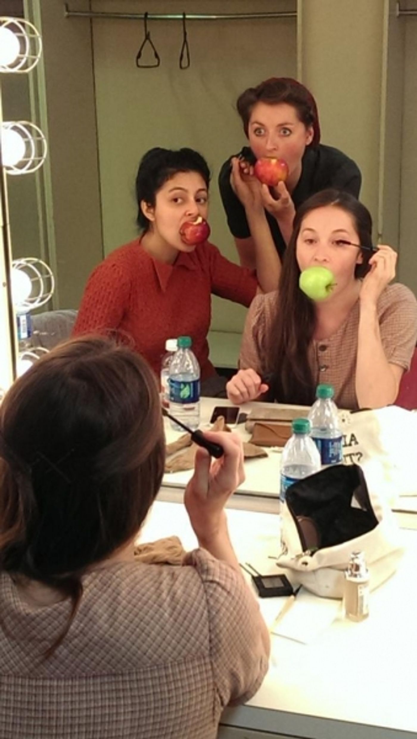 Photo Flash: Saturday Intermission Pics September 27 - ALADDIN's Courtney Reed Shows Off Fan Art, and More Photo Flash: Saturday Intermission Pics September 27 - ALADDIN's Courtney Reed Shows Off Fan Art, and More Image