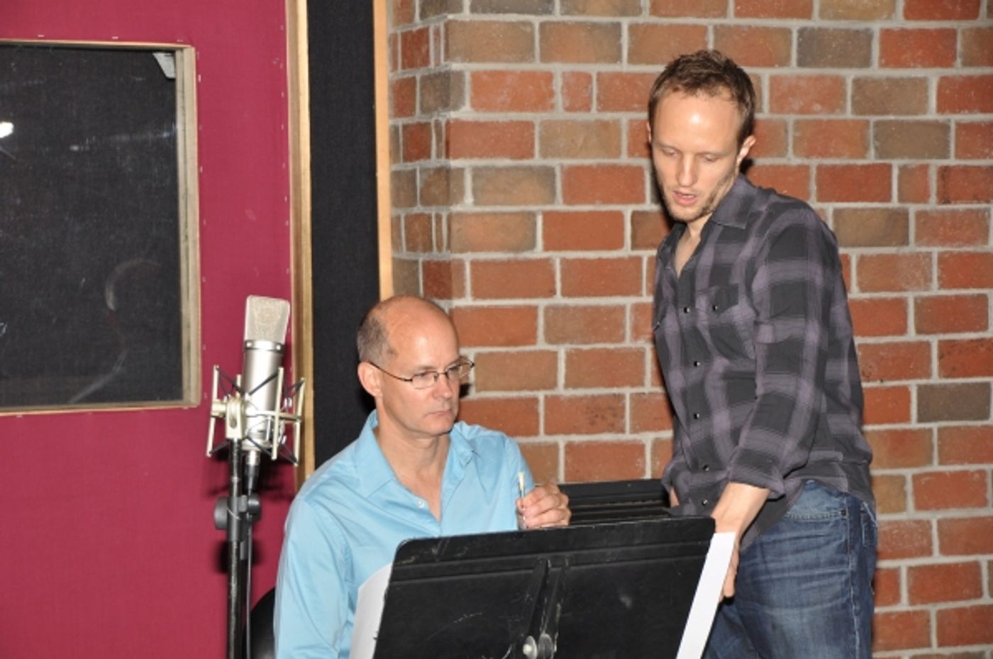 Exclusive Photo Coverage: ALADDIN Cast Brings Some Magic to Carols For A Cure! Image