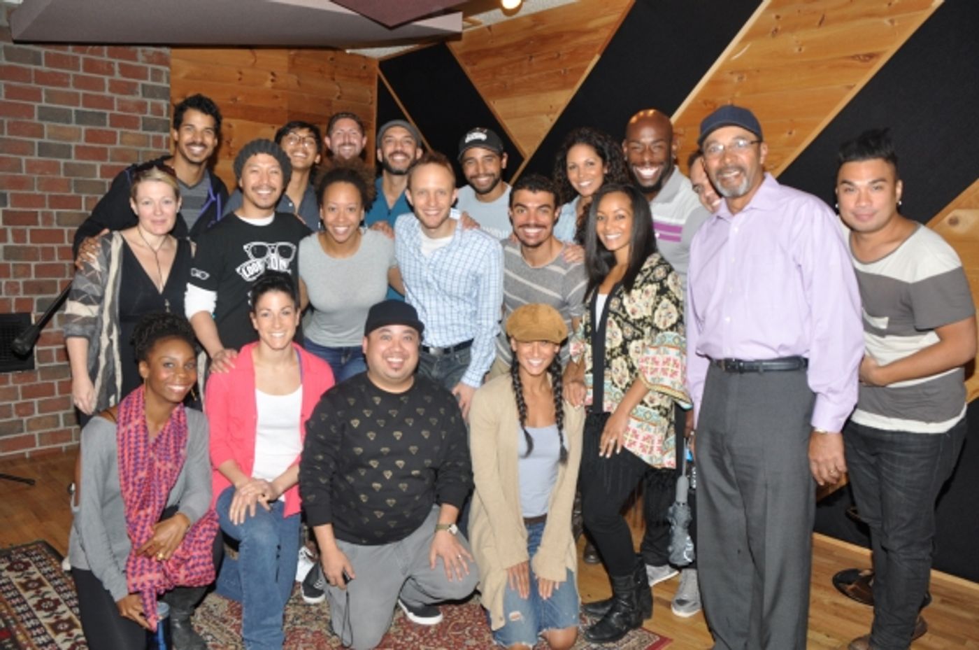 Exclusive Photo Coverage: ALADDIN Cast Brings Some Magic to Carols For A Cure! Image