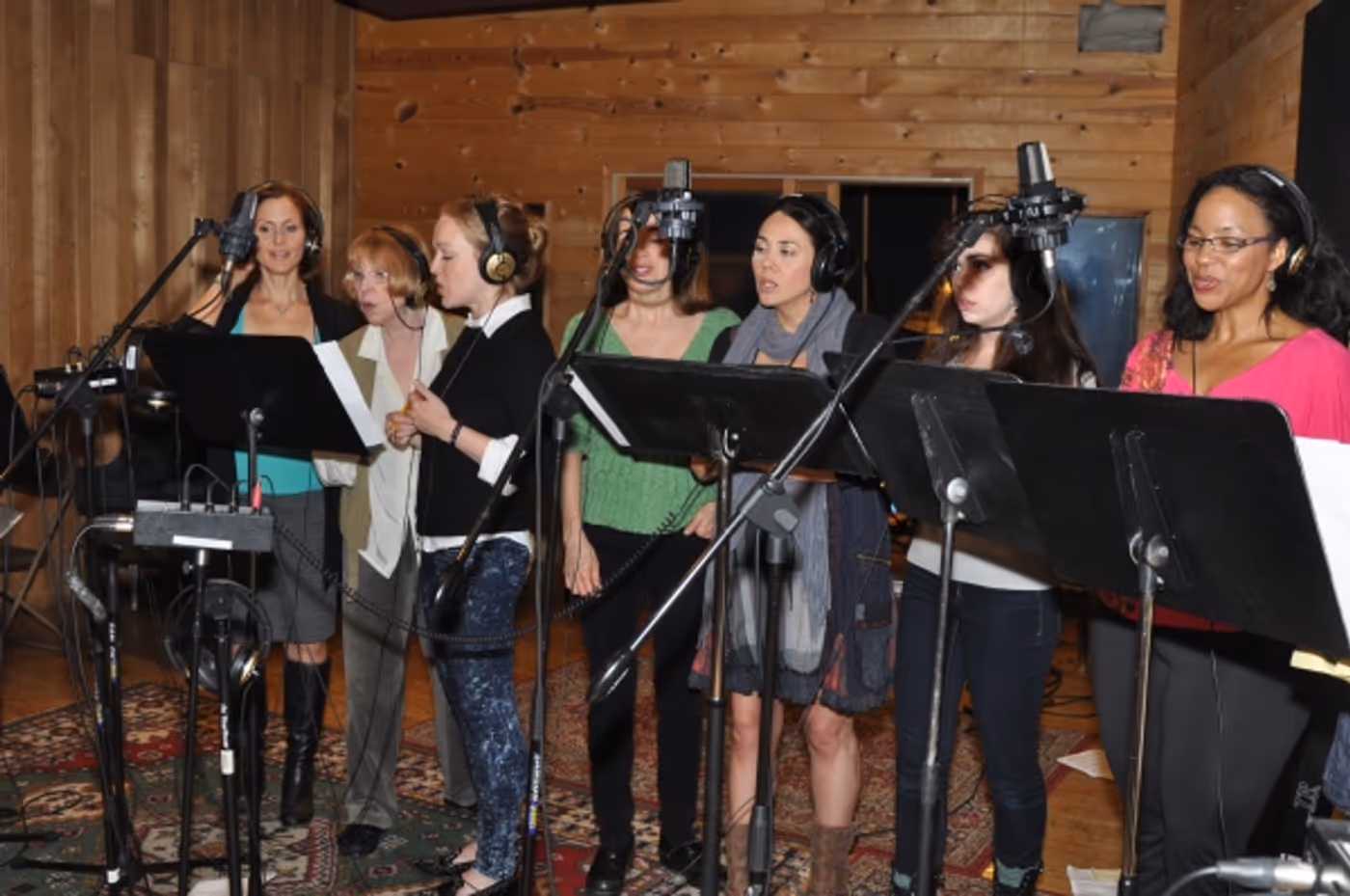 Exclusive Photo Coverage: THE PHANTOM OF THE OPERA Cast Brings a Torch to Carols For A Cure Image