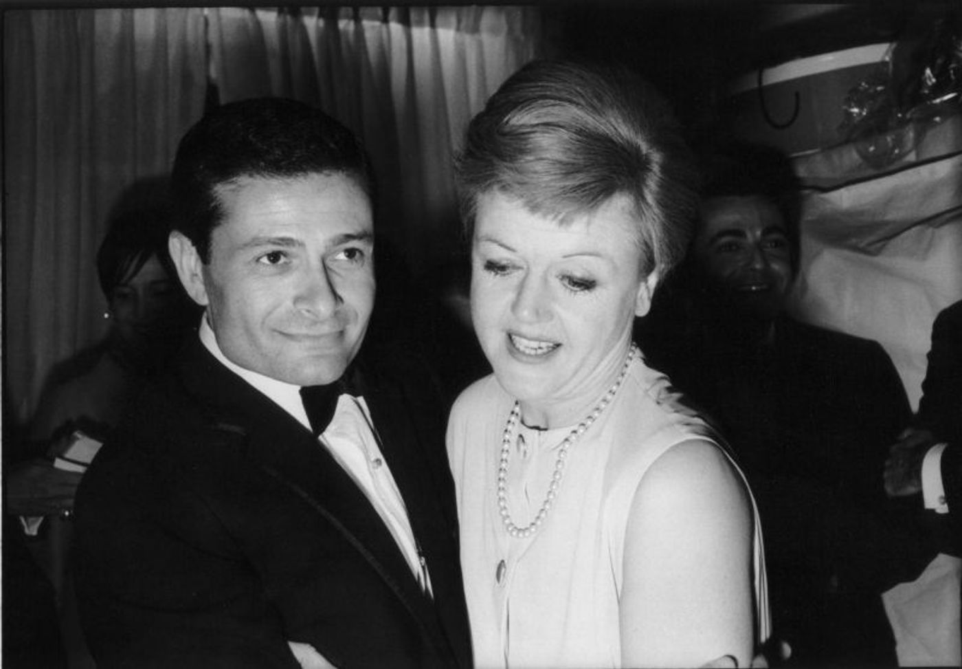 BWW Exclusive: ALL EYES ON ANGELA LANSBURY; Richard Jay-Alexander Talks to the Accomplished Star  Image