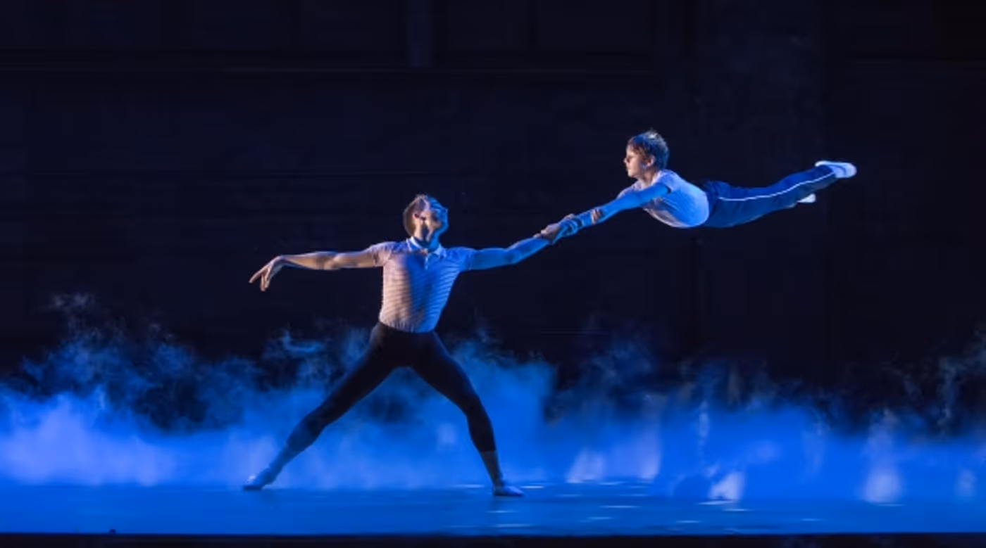 Photo Coverage Special: 25 Billy Elliots Unite in Special Finale of BILLY ELLIOT THE MUSICAL for Live Taping! Image