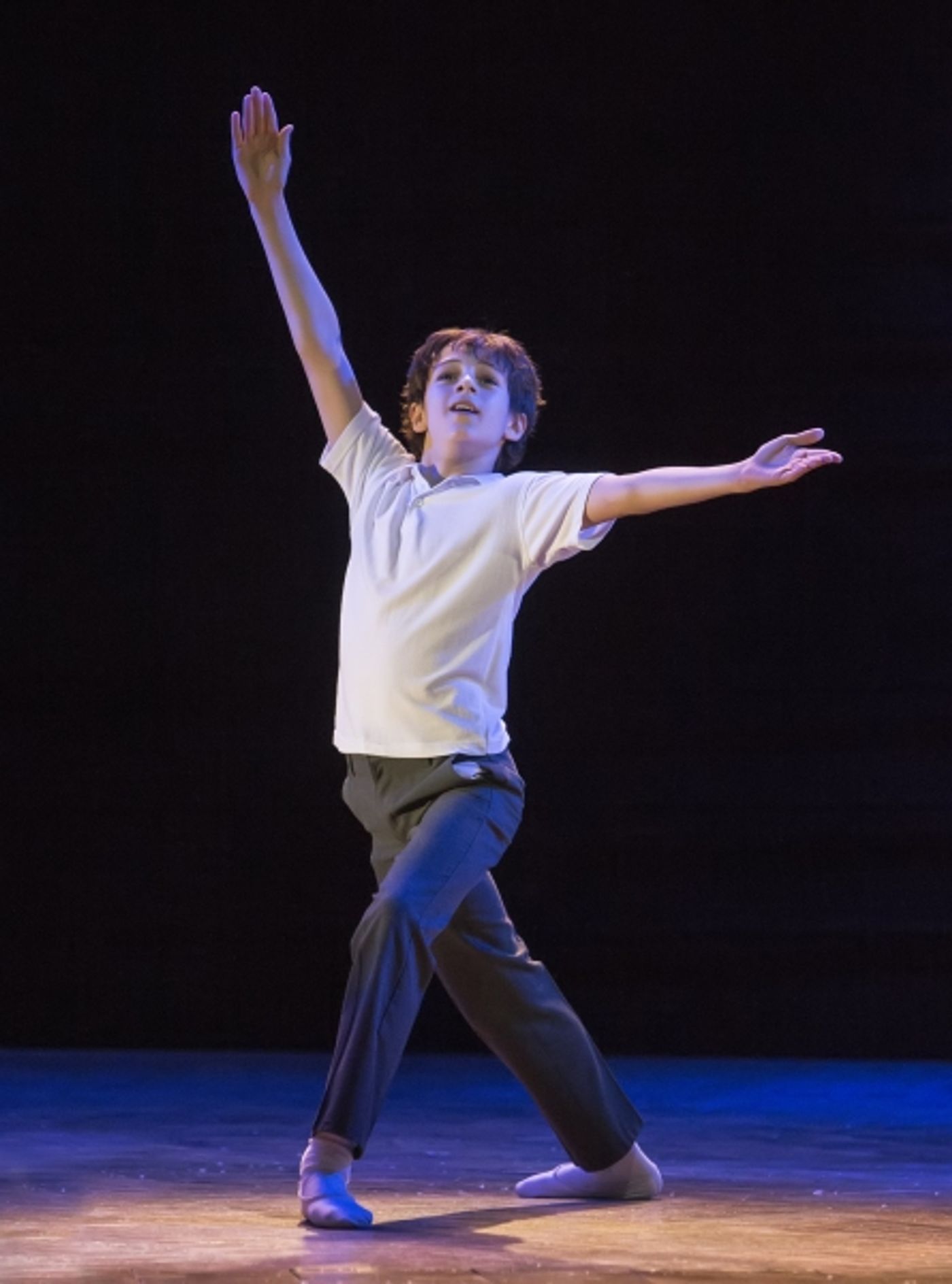 Photo Coverage Special: 25 Billy Elliots Unite in Special Finale of BILLY ELLIOT THE MUSICAL for Live Taping! Image