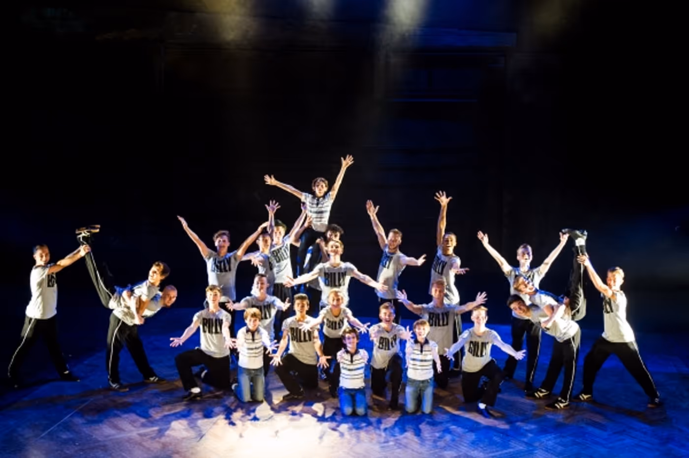 Photo Coverage Special: 25 Billy Elliots Unite in Special Finale of BILLY ELLIOT THE MUSICAL for Live Taping! Image