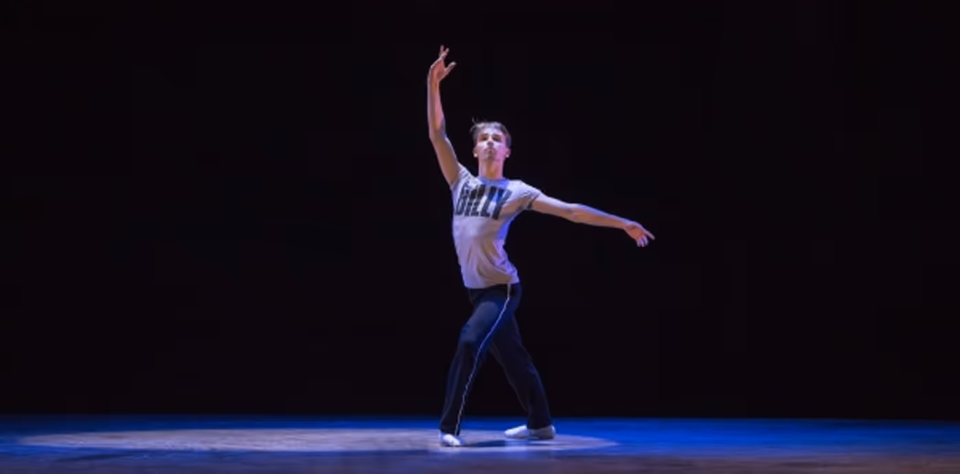 Photo Coverage Special: 25 Billy Elliots Unite in Special Finale of BILLY ELLIOT THE MUSICAL for Live Taping! Image