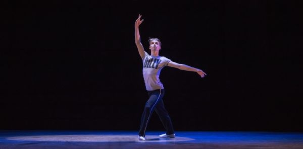 l-r Ruthie Henshall (Mrs Wilkinson), Deka Walsmley (Dad), Elliot Hanna (Billy) Photo