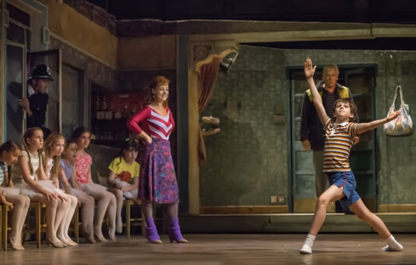Photo Coverage Special: 25 Billy Elliots Unite in Special Finale of BILLY ELLIOT THE MUSICAL for Live Taping! Image