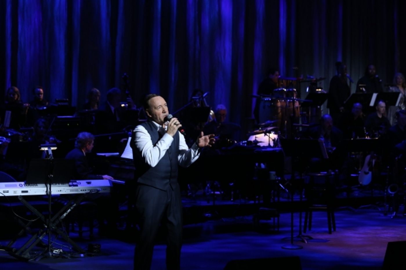 Photo Flash: Inside Kevin Spacey's Harman Center Benefit Concert in Washington D.C.  Image