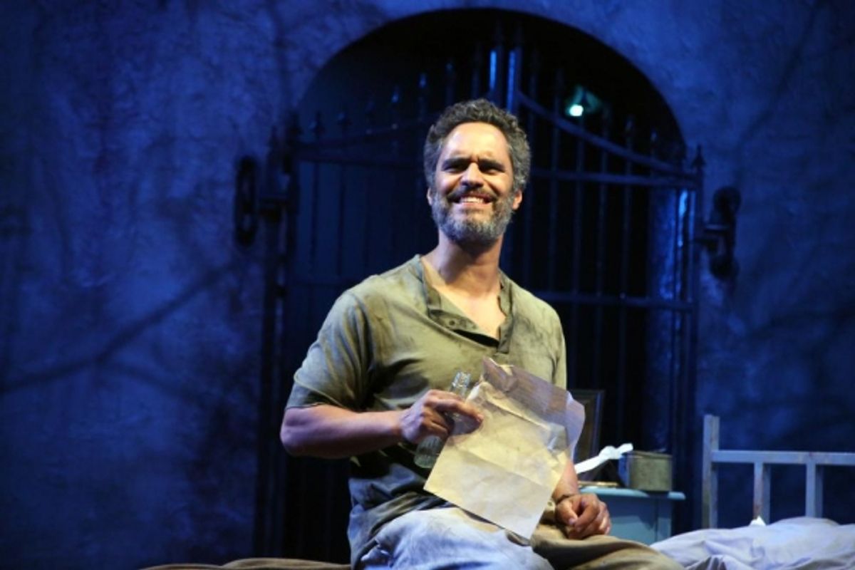 Martin Sola stars as Juan Luis Trescante Medina, the aging fascist who claims responsibility for the murder of poet Federico Garcia Lorca at 