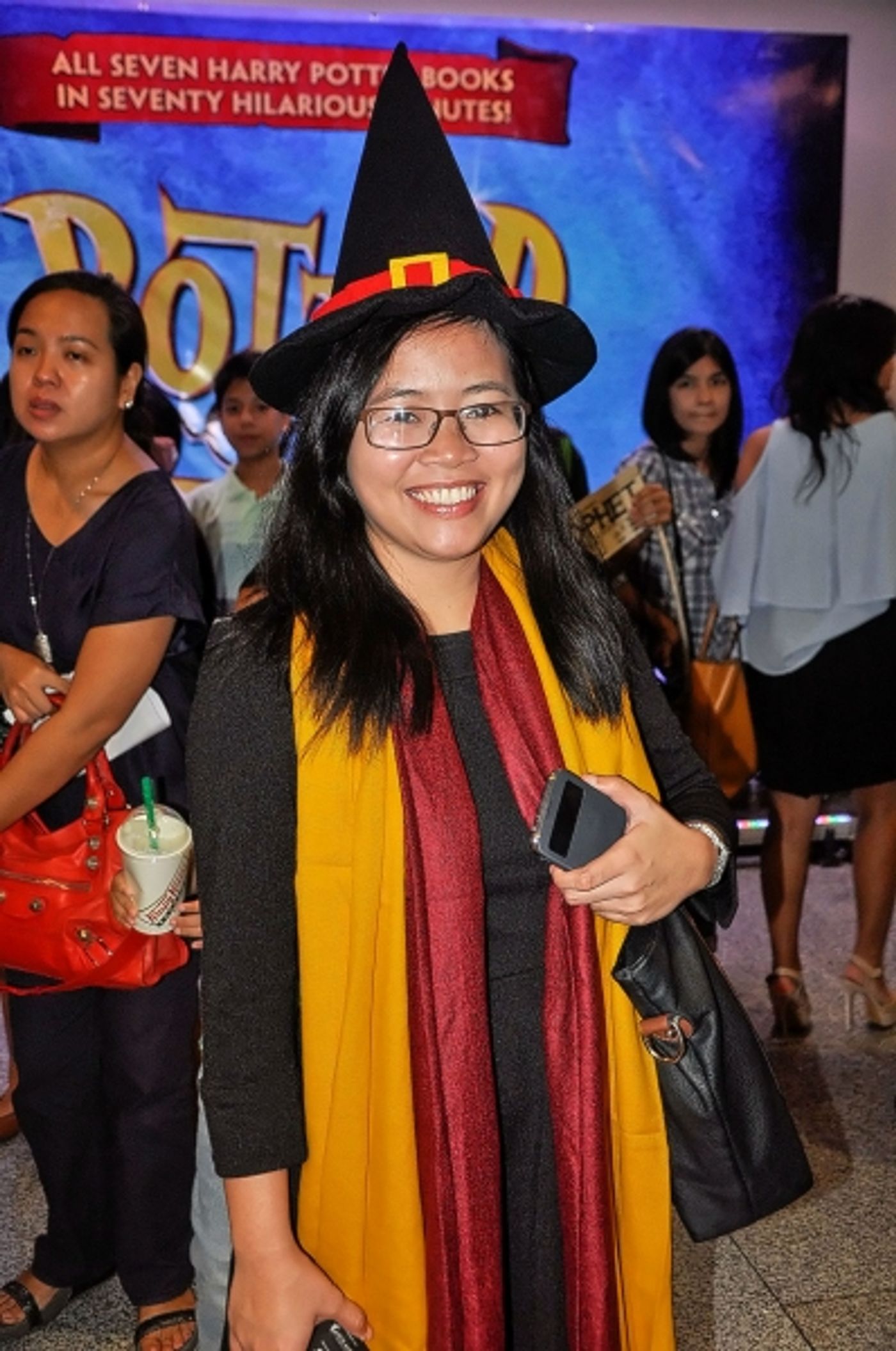 Photo Coverage: POTTED POTTER's Third Opening Night In Manila  Image