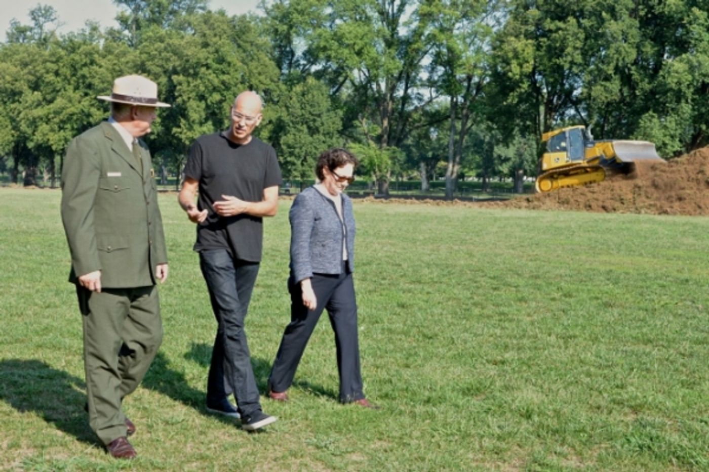 Photo Flash: First Look at Jorge Rodríguez-Gerada's OUT OF ONE, MANY at National Portrait Gallery  Image