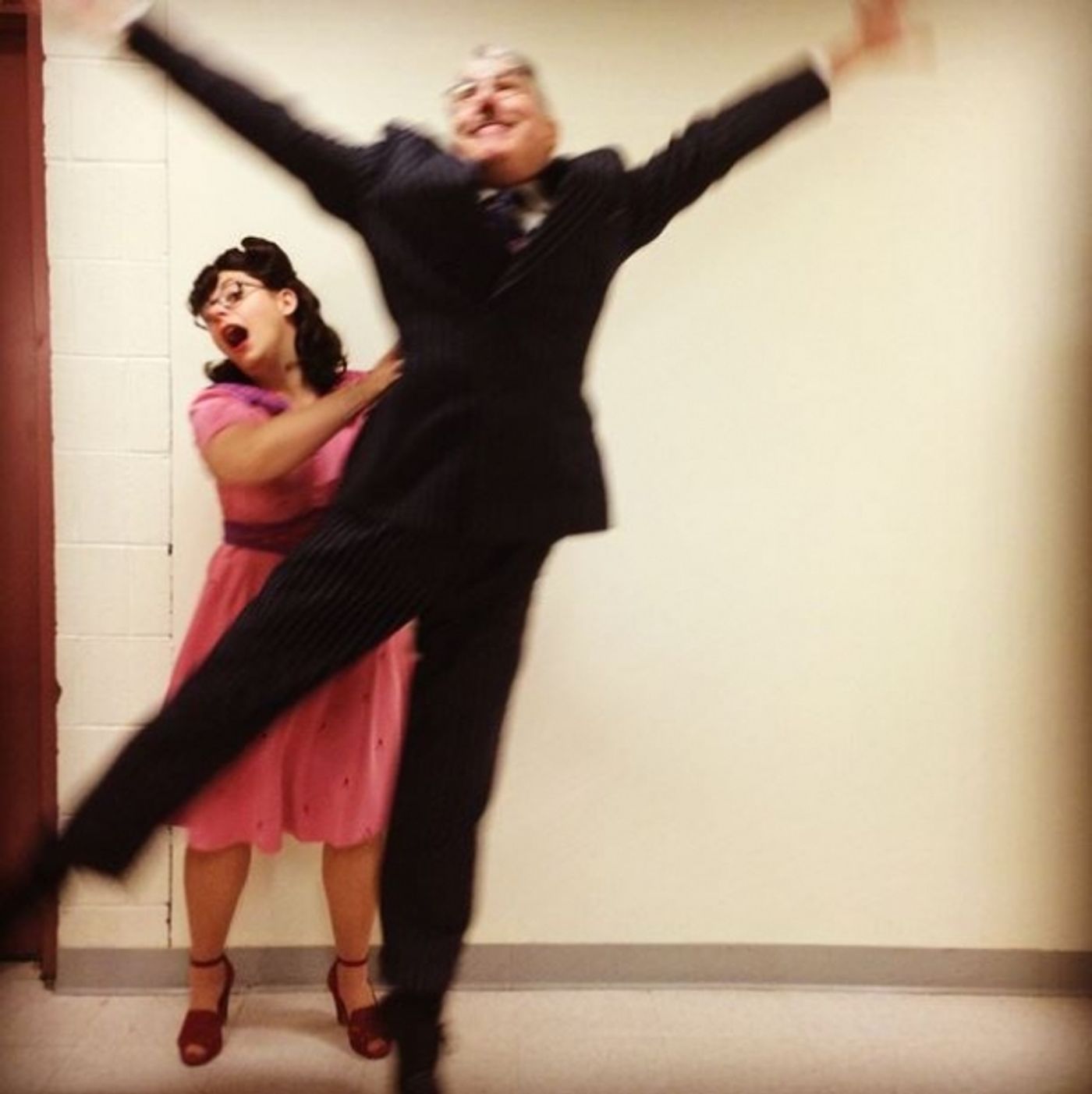 Photo Flash: Saturday Intermission Pics October 4 - MISS SAIGON Parodies THE COMMITMENTS, and More  Image